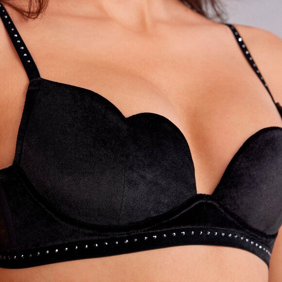 Intimissimi Lingerie 2-piece Balconette Bra (36B) and Pantie (M) Set - Picture 7 of 16